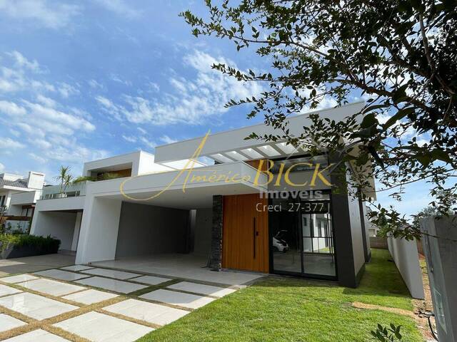 #802 - Casa para Venda em Santa Cruz do Sul - RS